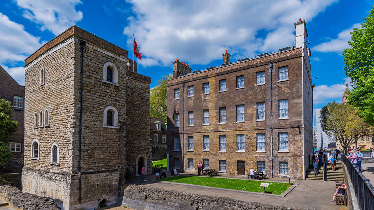 Jewel Tower