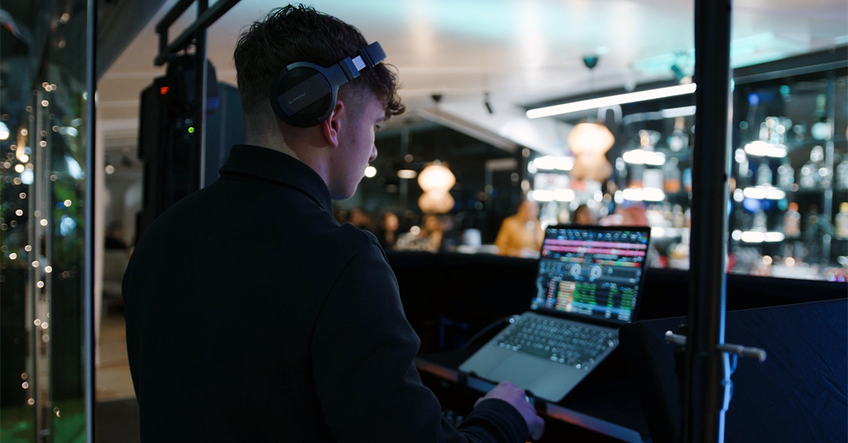 1200X628 Lounge DJ2